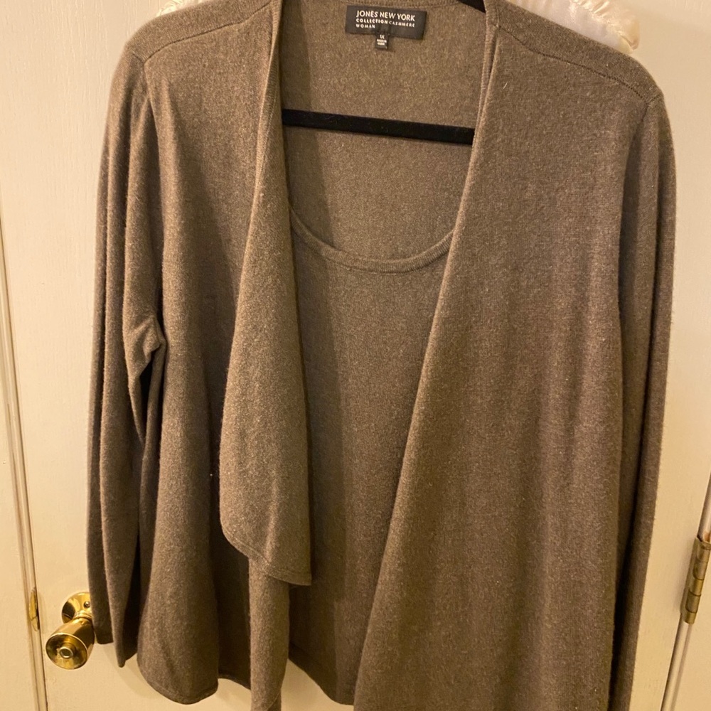 Cashmere sweater